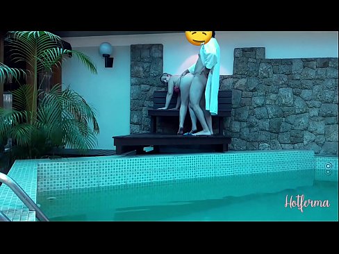 ❤️ Boss invita a cameriera à a piscina, ma ùn pudia resiste à un caldu ❤ Video porno à co.com-porn-kai.ru